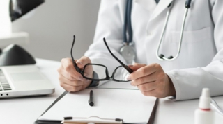 Yararsız gənci əsgərliyə göndərdilər, halı pisləşdi - Həkimlərə cəza 