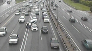 Aeroport şosesində qəza olub, sıxlıq yaranıb   - FOTO