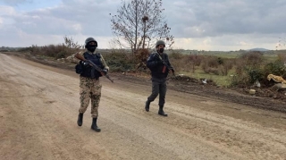 Polis azad edilmiş ərazilərə keçmək istəyən yeniyetməni saxlayıb  - FOTO