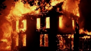 Ev yandı: motosiklet də... 