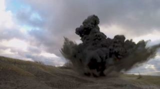 Tərtərdə yol çəkilişi zamanı buldozer minaya düşdü: Xəsarət alan var 