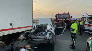 İstanbul-Edirnə yolunda qəza: 2 ölü, 1 yaralı   - FOTO