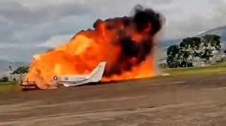 Təyyarə qəzaya uğradı - Ölənlər var 