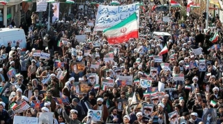 Əhali rejimə dəstək aksiyaları keçirir - Tehran küçələri dolur 