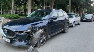 Bakıda qayda pozan sürücü qəza törətdi, iki nəfər yaralandı  - FOTO - VİDEO