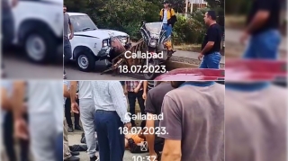 Motosiklet “07”yə çırpıldı  - Sürücülərdən biri öldü, digəri isə ağır yaralandı  - VİDEO