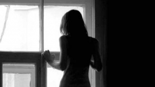 Bakıda tələbə qız özünü 18-ci mərtəbədən ataraq intihar etdi - FOTO 