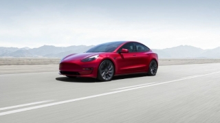 "Tesla" Çindən 430 mindən çox avtomobili geri çağırır 