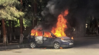 Yardımlıda avtomobil yanıb