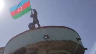 Xocalıda Azərbaycan bayrağı qaldırıldı - VİDEO 