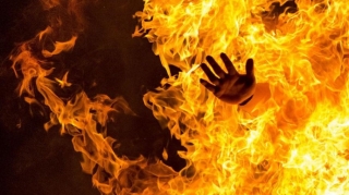 Ağsuda qadın özünü yandıraraq intihar edib