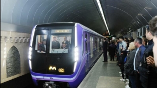 Ötən ay metrodan istifadə edənlərin sayı artıb