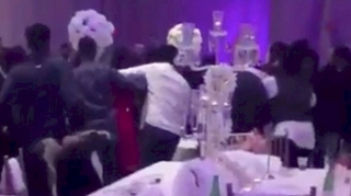 Qardaş bacısına yaxınlaşan oğlanı döydü - Goranboyda toyda dava 