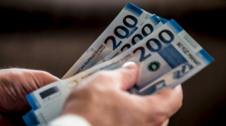 Pulumuzu harada saxlayaq:  Yastığın altı daha təhlükəsizdir, yoxsa bank kartları?