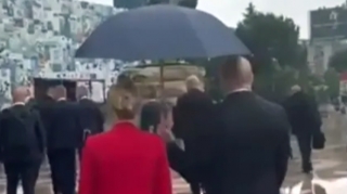 İlham Əliyevdən kübar davranış - VİDEO 