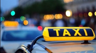 Keçmiş taksi sürücüləri imtahan verdi 