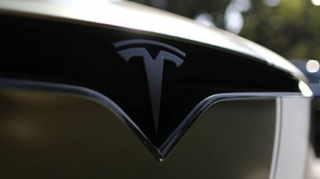 "Tesla"  müştərilərinə görün necə şok yaşatdı