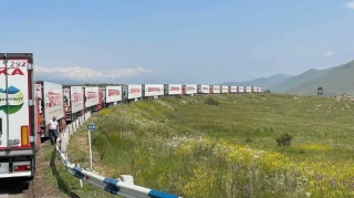 Ağdam yolunda humanitar yardım mərkəzi yaradılsın - Bakı hansı cavabı verə bilər? 