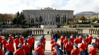 İlham Əliyev və Mehriban Əliyeva Xankəndidə Zəfər paradında iştirak ediblər 