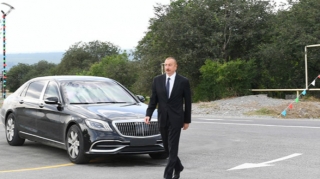 Prezident Aqarunovun adını daşıyan məktəbin açılışında