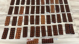 İrandan gələn narkotiklər Bakıda yaşayış binasında ələ keçirildi 