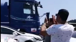 Qaradağda məşhur marketin qarşısında DƏHŞƏTLİ QƏZA: 18 maşın əzildi   - VİDEO