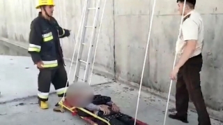 Göyçay sakini beton kanala düşüb  - VİDEO