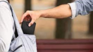 Bakıda mağazada qadına qarşı soyğunçuluq edilib 