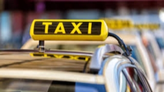 AYNA:  За выдачу разрешений водителям такси, не прошедшим спецкурсы, предусмотрен штраф до 1 200 манатов