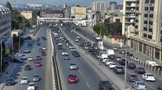 Bakıda qəza olub, yollarda sıxlıq yaranıb - FOTO 