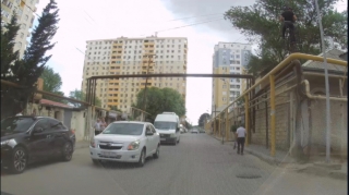 В Хырдалане водитель нарушил правила на 150 манатов — ВИДЕО 