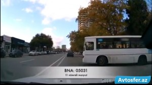 "11 nömrəli" avtobusun sürücüsü özünü yolun sahibi hesab edir? - VİDEO