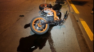 Bakıda motosiket gənc oğlanı vuraraq xəsarət yetirdi