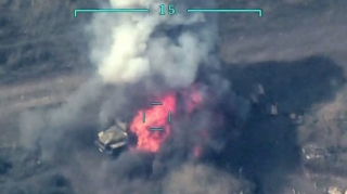 Ermənilərin döyüş vasitələri və hərbi təyinatlı obyektləri sıradan çıxarılır - RƏSMİ 