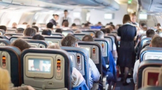 Bakıya gələrkən təyyarədə ÖLDÜ 