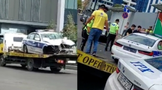 SON DƏQİQƏ:  DYP avtomobili bordürlərə çırpılıb  - VİDEO