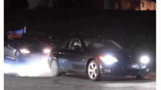 "BMW" ilə drift etdi: işıq dirəyini maşının üstünə aşırdı  - VİDEO