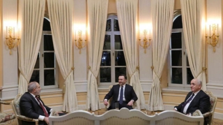 Əli Əsədov Gürcüstanda Paşinyanla görüşüb  - FOTO