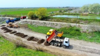 Salyanda beş kəndin yolu yenidən qurulur  - FOTO