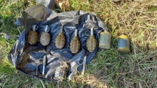 В бакинском поселке обнаружены восемь гранат  - ФОТО - ВИДЕО