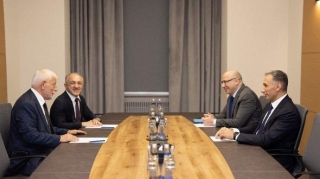 Rəşad Nəbiyev veteran cüdoçu Əhməddin Rəcəbli ilə görüşüb - FOTO