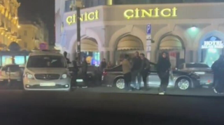 Azərbaycanda yeni trend  - Bakının mərkəzində, axşam çağı...  - VİDEO