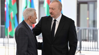 "İlham Əliyev özü də mənimlə birgə kövrəldi” - Şəhid atası 