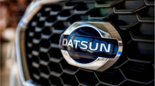 “Nissan” “Datsun”  brendi altında avtomobil istehsalını dayandırır