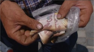 Zədələnmiş pulları harada dəyişdirmək olar? - AÇIQLAMA 