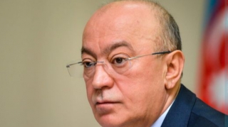 İlham Əliyev ümummilli lider Heydər Əliyevin məzarını ziyarət edib