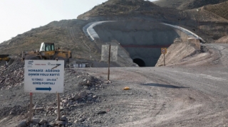 Horadiz–Ağbənd dəmiryol xəttində ikinci tunelin də qazma işləri yekunlaşdı - FOTO - VİDEO