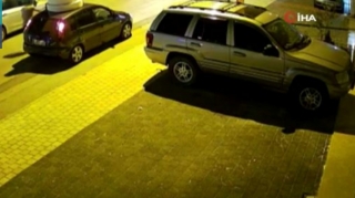 Qənnadı dükanından nəhəng tort maketini oğurladılar