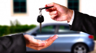 Avtomobil almaq üçün 30 min manatdan çox pul ödədi - Aldadıldığını iddia etdi - VİDEO 