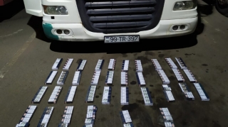 Yük maşınından siqareti gizlədərək keçirmək istədilər  - FOTOQALEREYA